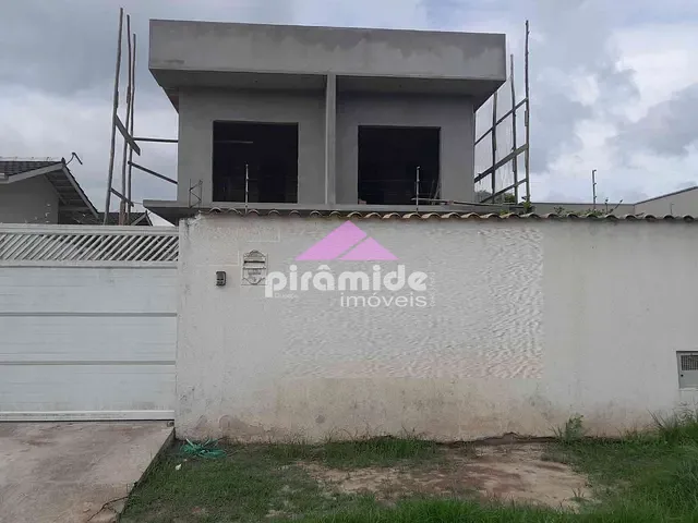 Casa com 137m² 2 quartos e 4 banheiros, à venda, no bairro Balneário Recanto do Sol em Caraguatatuba