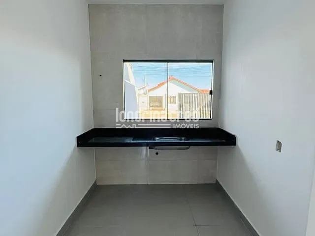 Casa com 125m² 2 quartos e 2 banheiros, à venda, no bairro Jardim Moema em Londrina