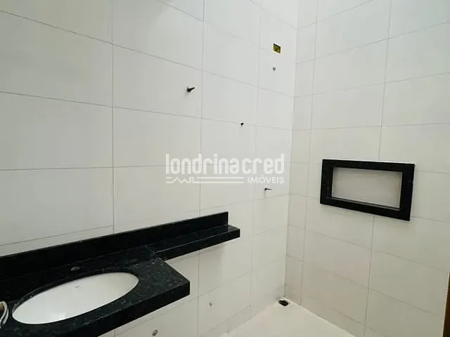 Casa com 125m² 2 quartos e 2 banheiros, à venda, no bairro Jardim Moema em Londrina