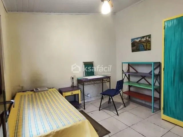 Casa com 1850m² 5 quartos e 2 banheiros, à venda, no bairro Vila Sargento Amaral em Campo Grande