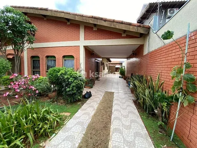 Casa com 520m² 4 quartos e 4 banheiros, à venda, no bairro Jardim Paulista em Campo Grande