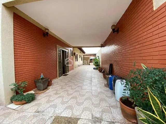 Casa com 520m² 4 quartos e 4 banheiros, à venda, no bairro Jardim Paulista em Campo Grande
