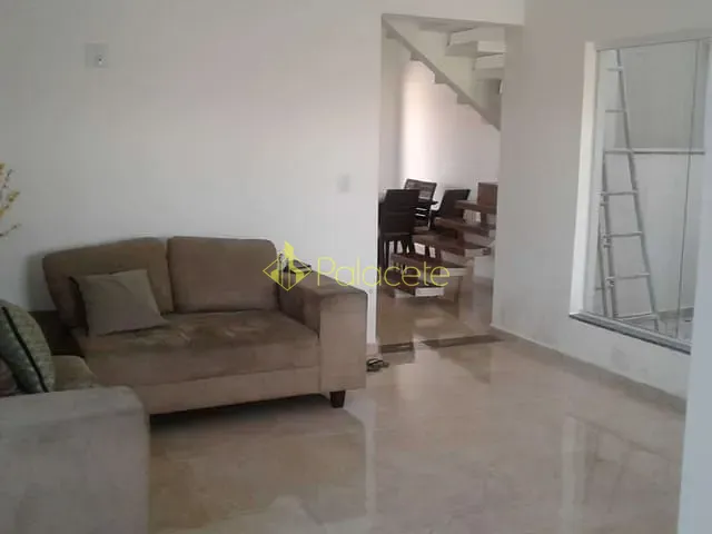 Casa com 200m² 3 quartos e 3 banheiros, à venda, no bairro Residencial Vila Romana em Pindamonhangaba