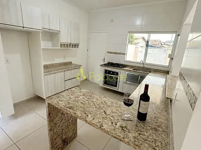 Casa com 176m² 3 quartos e 2 banheiros, à venda, no bairro Residencial e Comercial Cidade Morumbi em Pindamonhangaba