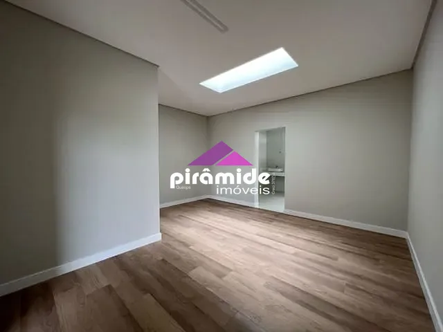 Casa com 450m² 4 quartos e 3 banheiros, à venda, no bairro Urbanova em São José dos Campos