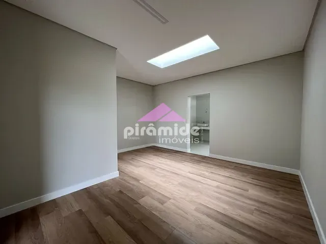 Casa com 450m² 4 quartos e 3 banheiros, à venda, no bairro Urbanova em São José dos Campos