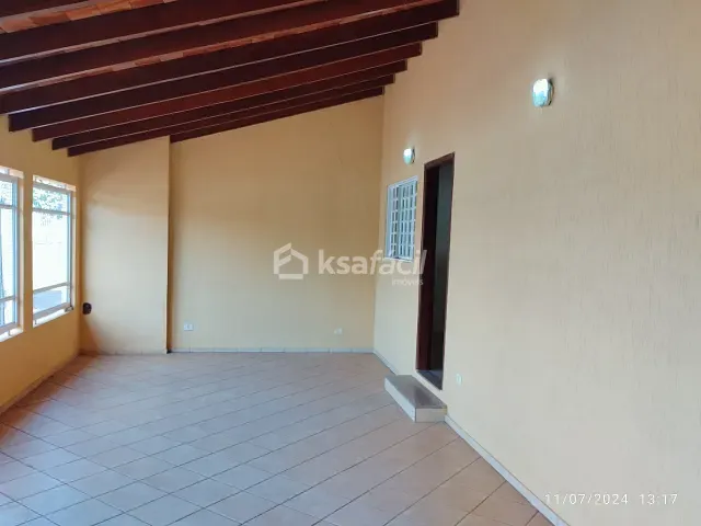 Casa com 126m² 2 quartos e 3 banheiros, para alugar, no bairro Vila Planalto em Campo Grande