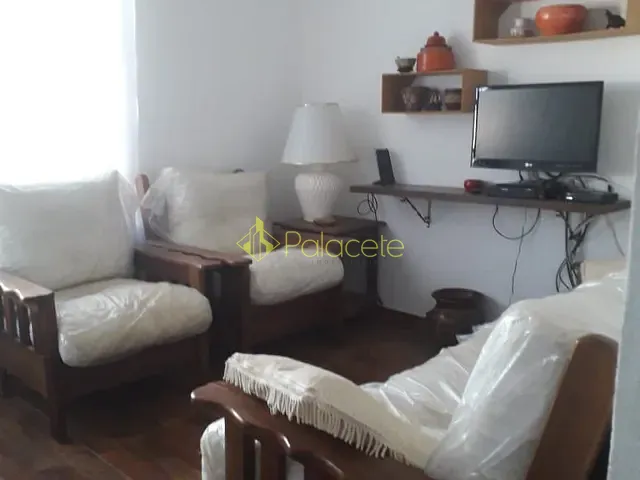 Casa com 500m² 2 quartos e 1 banheiro, à venda, no bairro Parque Shangri-lá em Pindamonhangaba