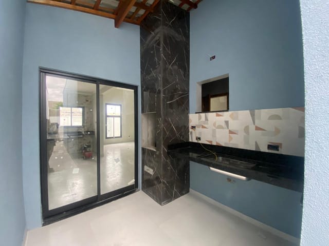 Casa com 125m² 2 quartos e 2 banheiros, à venda, no bairro Residencial e Comercial Portal dos Eucaliptos em Pindamonhangaba