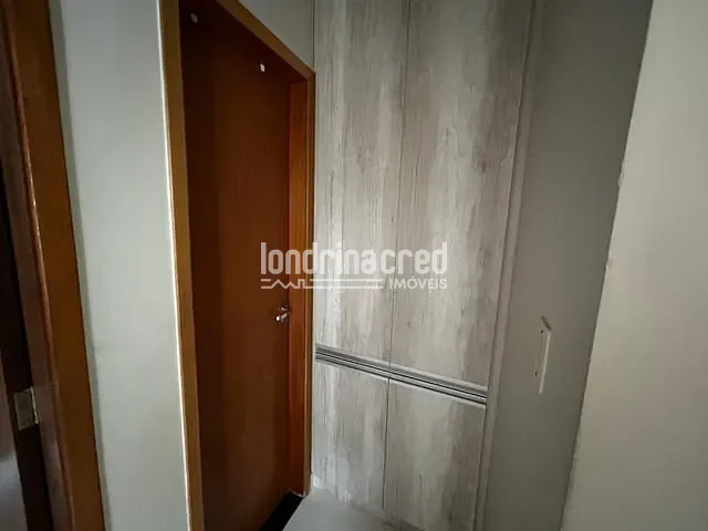 Casa com 225m² 3 quartos e 3 banheiros, à venda, no bairro Conjunto Habitacional José Giordano em Londrina