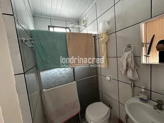 Casa com 225m² 3 quartos e 3 banheiros, à venda, no bairro Conjunto Habitacional José Giordano em Londrina