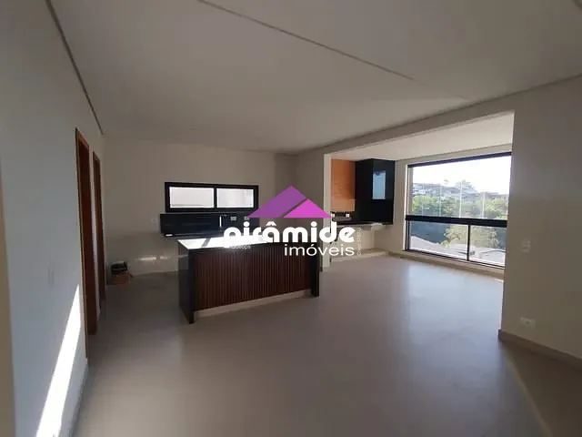 Casa com 377m² 3 quartos e 4 banheiros, à venda, no bairro Floresta em São José dos Campos