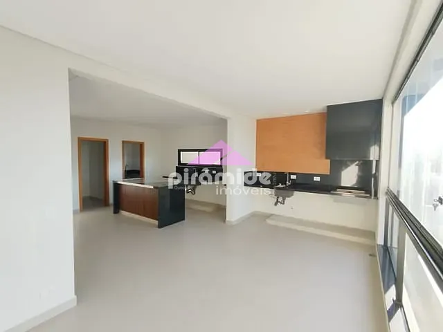 Casa com 377m² 3 quartos e 4 banheiros, à venda, no bairro Floresta em São José dos Campos