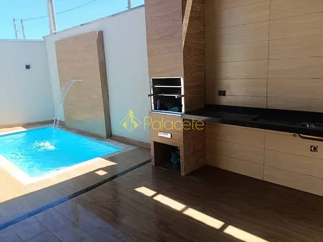Casa com 198m² 3 quartos e 2 banheiros, à venda, no bairro Loteamento Residencial e Comercial Flamboyant em Pindamonhangaba