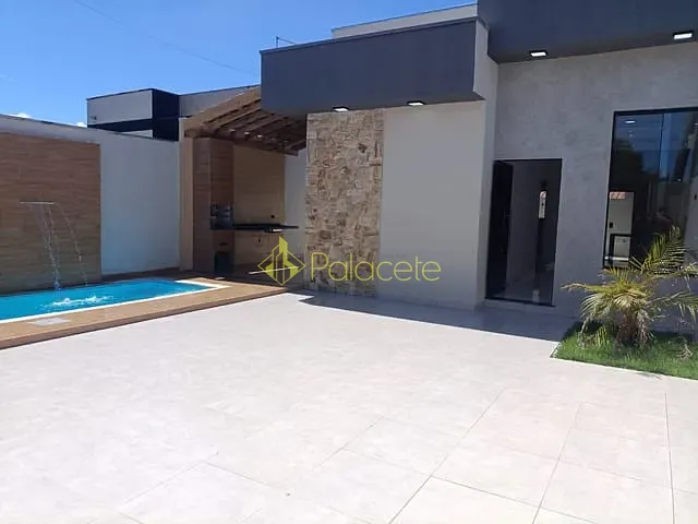 Casa com 198m² 3 quartos e 2 banheiros, à venda, no bairro Loteamento Residencial e Comercial Flamboyant em Pindamonhangaba