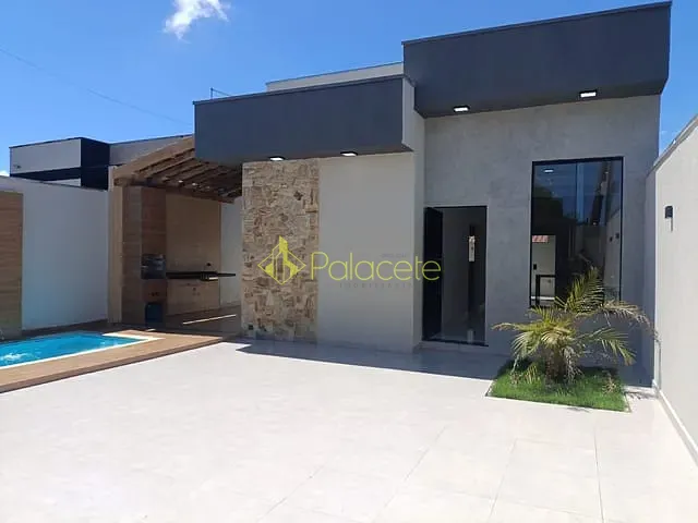 Casa com 198m² 3 quartos e 2 banheiros, à venda, no bairro Loteamento Residencial e Comercial Flamboyant em Pindamonhangaba