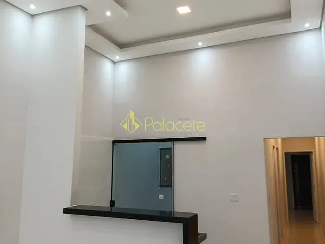 Casa com 88m² 2 quartos e 1 banheiro, à venda, no bairro Loteamento Residencial e Comercial Flamboyant em Pindamonhangaba