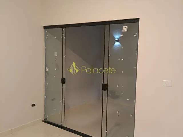 Casa com 88m² 2 quartos e 2 banheiros, à venda, no bairro Loteamento Residencial e Comercial Flamboyant em Pindamonhangaba
