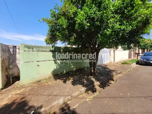 Casa com 250m² 1 quarto e 1 banheiro, à venda, no bairro Dom Pedro II em Londrina