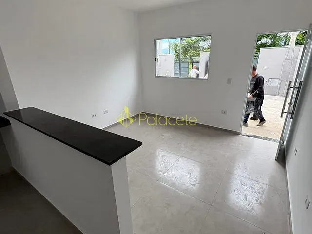 Casa com 100m² 2 quartos e 2 banheiros, à venda, no bairro Residencial Parque das Palmeiras em Pindamonhangaba