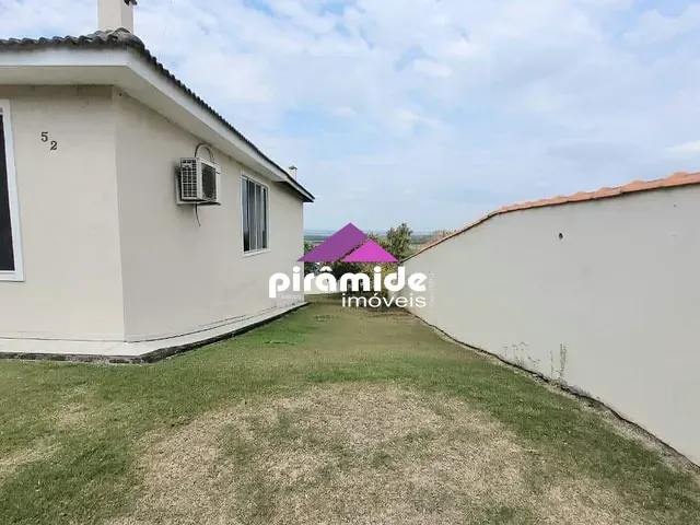 Casa com 1047m² 3 quartos e 4 banheiros, à venda, no bairro Condomínio Colinas do Parahyba em São José dos Campos