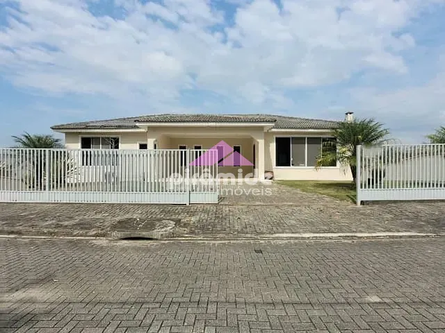 Casa com 1047m² 3 quartos e 4 banheiros, à venda, no bairro Condomínio Colinas do Parahyba em São José dos Campos