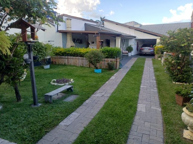 Casa com 300m² 2 quartos e 1 banheiro, à venda, no bairro Cidade Nova em Pindamonhangaba