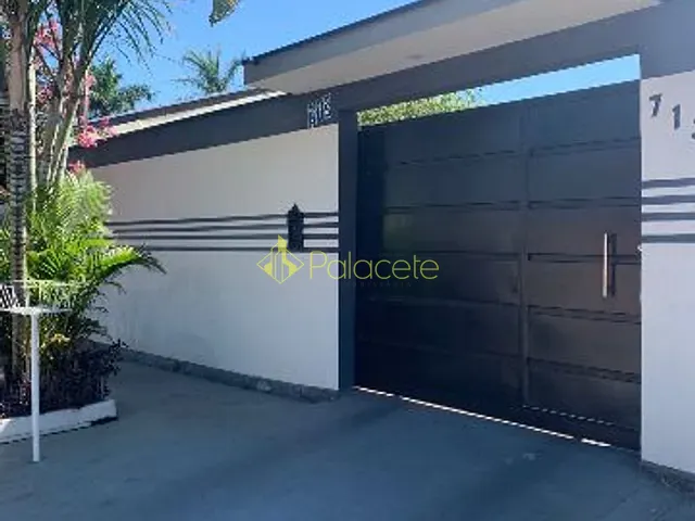 Casa com 300m² 2 quartos e 1 banheiro, à venda, no bairro Cidade Nova em Pindamonhangaba