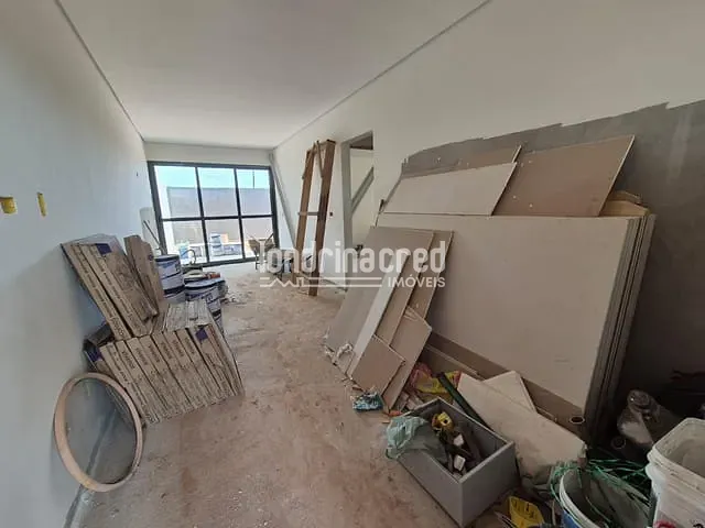 Casa com 126m² 2 quartos e 1 banheiro, à venda, no bairro Colinas em Londrina