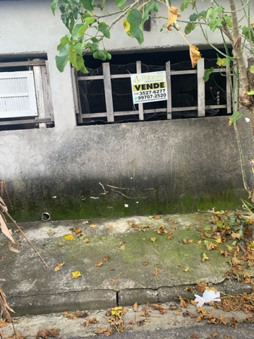 Casa com 250m² 3 quartos e 1 banheiro, à venda, no bairro Residencial Comercial Cidade Vista Alegre em Pindamonhangaba