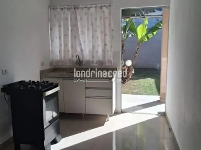Casa 2 quartos e 1 banheiro, à venda, no bairro Santa Rita 1 em Londrina