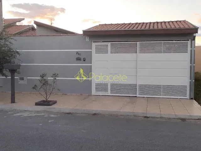 Casa com 200m² 2 quartos e 1 banheiro, à venda, no bairro Loteamento Residencial e Comercial Araguaia em Pindamonhangaba