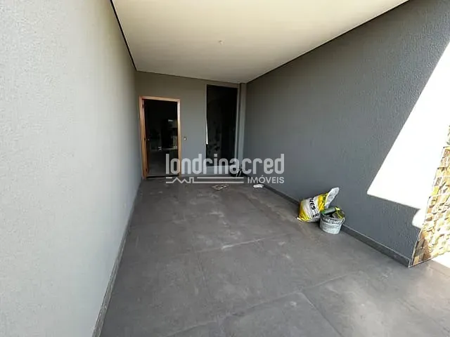 Casa com 150m² 3 quartos e 2 banheiros, à venda, no bairro Condomínio Royal Norte Residence em Londrina