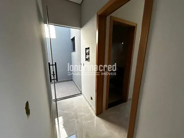 Casa com 150m² 3 quartos e 2 banheiros, à venda, no bairro Condomínio Royal Norte Residence em Londrina