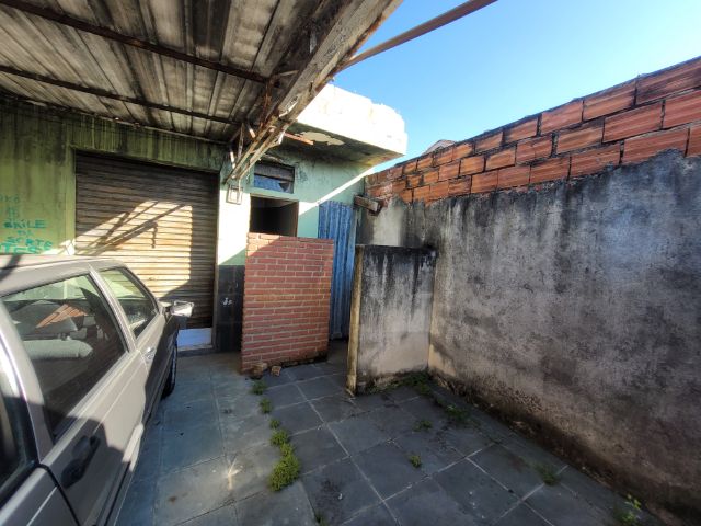 Casa com 390m² 4 quartos e 3 banheiros, à venda, no bairro Vila São Benedito em Pindamonhangaba