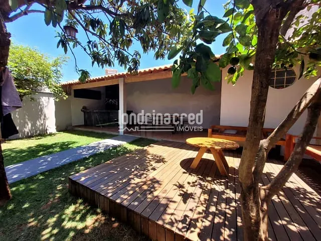Casa com 250m² 3 quartos e 3 banheiros, à venda, no bairro Jardim São Vicente Palloti em Londrina