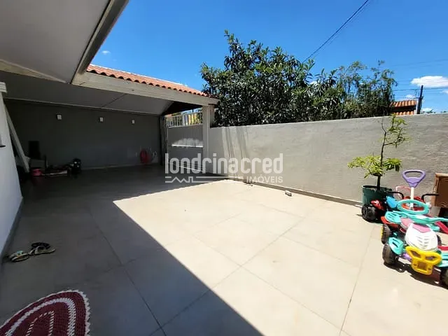 Casa com 250m² 3 quartos e 3 banheiros, à venda, no bairro Jardim São Vicente Palloti em Londrina