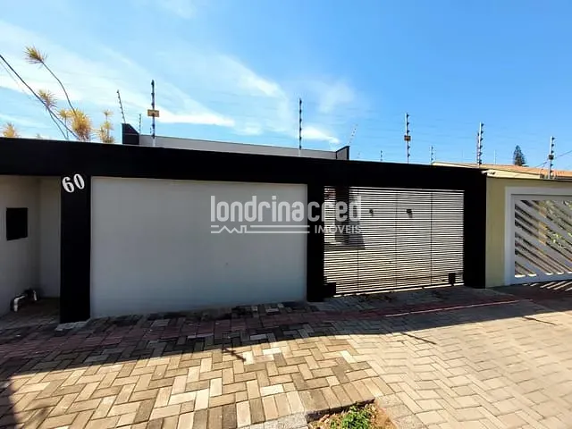 Casa com 278m² 4 quartos e 3 banheiros, à venda, no bairro Novo Aeroporto em Londrina