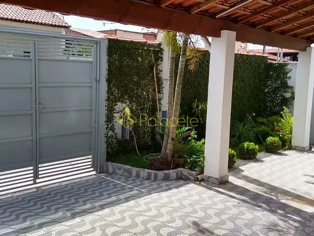 Casa com 250m² 2 quartos e 1 banheiro, à venda, no bairro Residencial Maricá em Pindamonhangaba