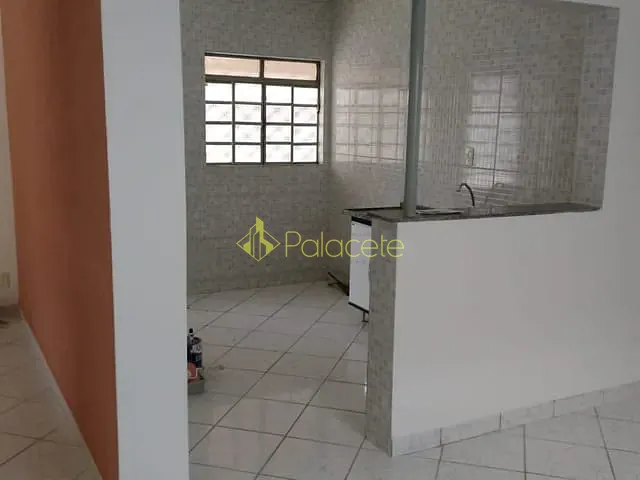 Casa com 250m² 2 quartos e 1 banheiro, à venda, no bairro Residencial Maricá em Pindamonhangaba