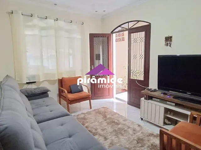 Casa com 125m² 4 quartos e 2 banheiros, à venda, no bairro Jardim Altos de Santana em São José dos Campos