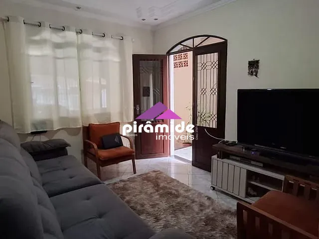Casa com 125m² 4 quartos e 2 banheiros, à venda, no bairro Jardim Altos de Santana em São José dos Campos