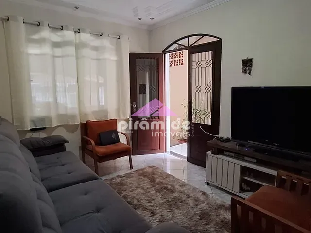 Casa com 125m² 4 quartos e 2 banheiros, à venda, no bairro Jardim Altos de Santana em São José dos Campos