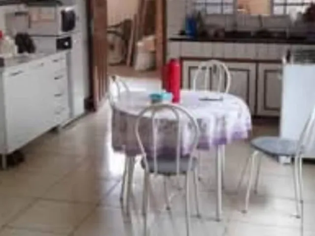 Casa 3 quartos e 2 banheiros, à venda, no bairro Cidade Nova em Pindamonhangaba
