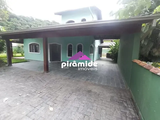 Casa com 720m² 4 quartos e 3 banheiros, à venda, no bairro Cocanha em Caraguatatuba