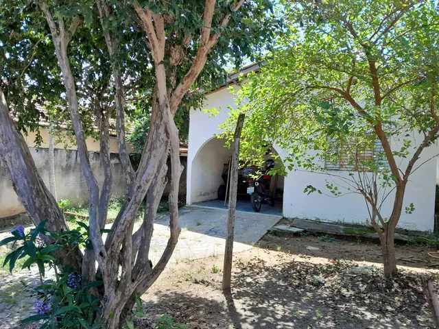 Casa com 300m² 4 quartos e 3 banheiros, à venda, no bairro Loteamento Jardim Imperial em Pindamonhangaba