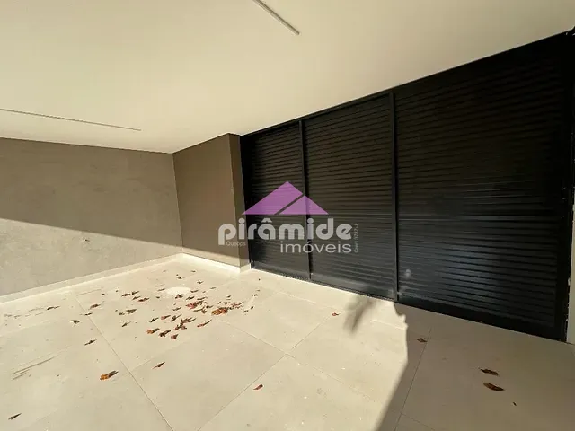 Casa com 494m² 4 quartos e 6 banheiros, à venda, no bairro Urbanova em São José dos Campos