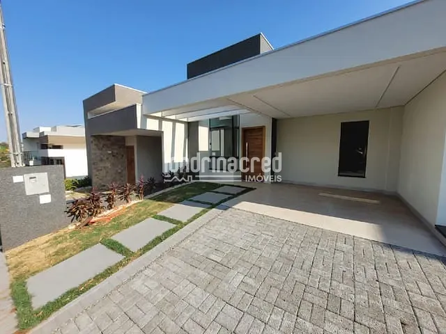 Casa com 150m² 3 quartos e 3 banheiros, à venda, no bairro Heimtal em Londrina