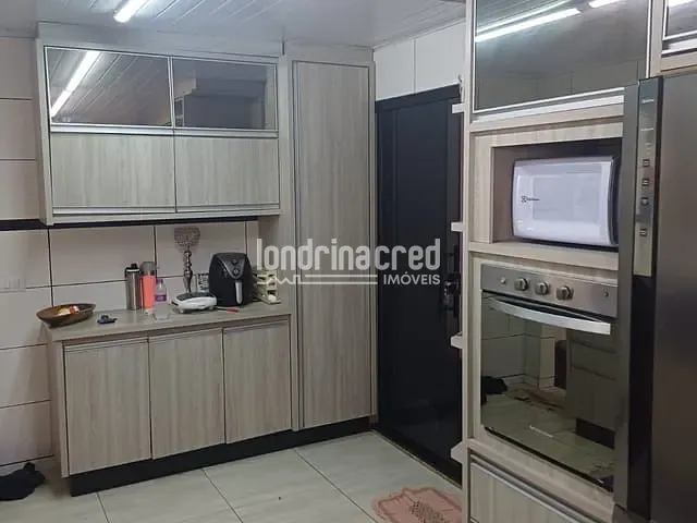Casa com 195m² 3 quartos e 2 banheiros, à venda, no bairro Jardim Morumbi em Cambé