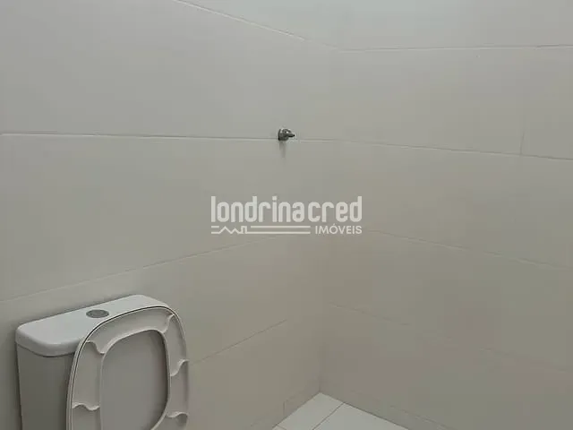Casa com 125m² 2 quartos e 1 banheiro, à venda, no bairro Jardim Moema em Londrina